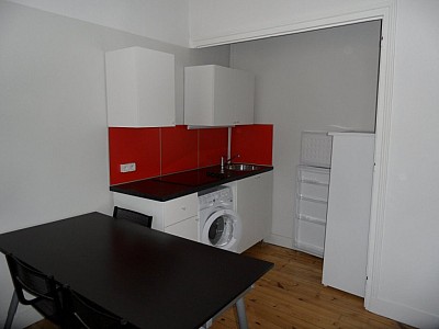 APPARTEMENT T3 A LOUER - ST ETIENNE CENTRE VILLE - 50.19 m2 - 500 &euro; charges comprises par mois