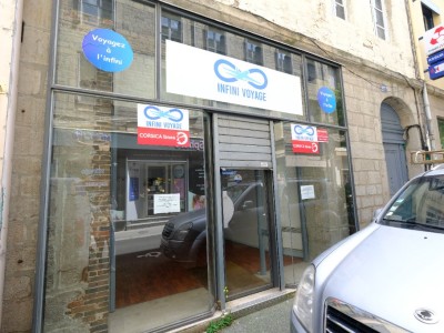 LOCAL COMMERCIAL A LOUER - ST ETIENNE CENTRE VILLE - 27 m2 - 350€ HC et HT par mois