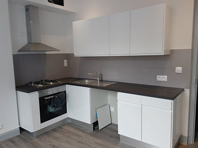 APPARTEMENT T2 A LOUER - ST ETIENNE FAURIEL - 58.67 m2 - 480 &euro; charges comprises par mois