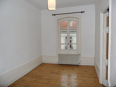 APPARTEMENT T3 A LOUER - ST ETIENNE CENTRE VILLE - 53 m2 - 425 &euro; charges comprises par mois