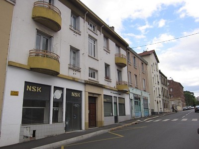 LOCAL COMMERCIAL A LOUER - ST ETIENNE SAINT FRANCOIS - 670 € HC par mois