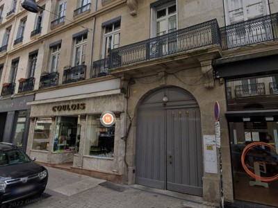 GARAGE A LOUER - ST ETIENNE CENTRE VILLE - 82 € charges comprises par mois