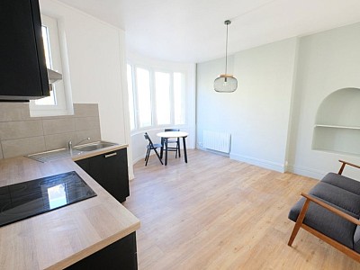 APPARTEMENT T2 A LOUER - ST ETIENNE CENTRE VILLE - 43.66 m2 - 520�&euro; charges comprises par mois