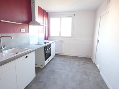 APPARTEMENT T3 A LOUER - ST ETIENNE LA MTARE - 65 m2 - 582 € charges comprises par mois