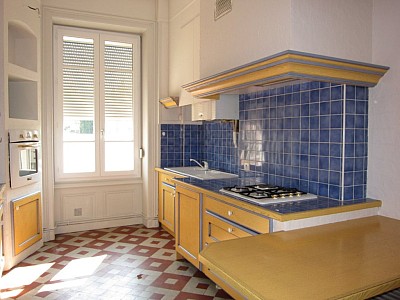 APPARTEMENT T3 A LOUER - ST ETIENNE FAURIEL - 93.65 m2 - 800 &euro; charges comprises par mois