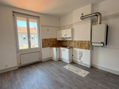 APPARTEMENT T3 A LOUER - ST ETIENNE FAURIEL - 57.5 m2 - 550 &euro; charges comprises par mois