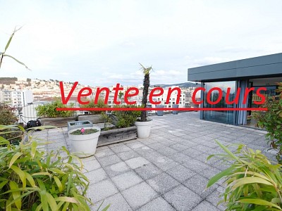 APPARTEMENT T8 A VENDRE - ST ETIENNE FACULTE / CENTRE DEUX - 224,55 m2 - 420 000 €
