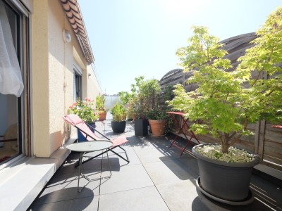 APPARTEMENT T5 A VENDRE - ST ETIENNE CENTRE VILLE - 139,86 m2 - 320000 €