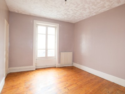 APPARTEMENT T3 A VENDRE - FIRMINY - 63.47 m2 - 49000 €