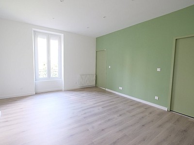 APPARTEMENT T2 A LOUER - ST ETIENNE FAURIEL - 36.48 m2 - 460�&euro; charges comprises par mois