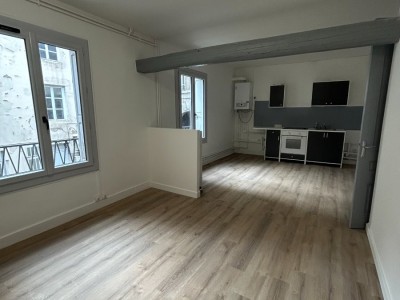 APPARTEMENT T3 A LOUER - ST ETIENNE CENTRE VILLE - 63 m2 - 630�&euro; charges comprises par mois