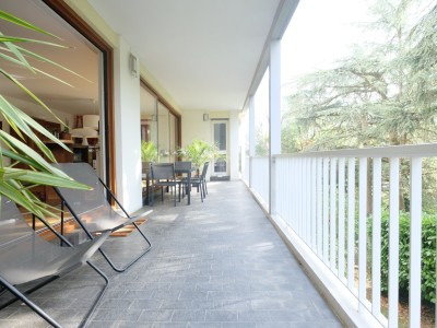 APPARTEMENT T6 A VENDRE - ST ETIENNE FAURIEL - 172.5 m2 - 279000 €