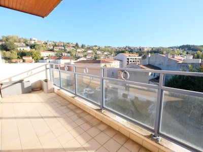 APPARTEMENT T3 A VENDRE - VILLARS - 90.71 m2 - 185000 €