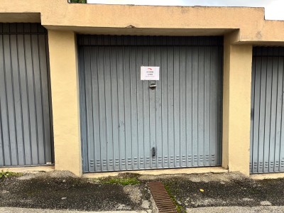 GARAGE - ST ETIENNE FAURIEL - VENDU