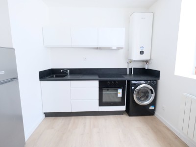 APPARTEMENT T2 A LOUER - ST ETIENNE MONTPLAISIR - 40.6 m2 - 460€ charges comprises par mois
