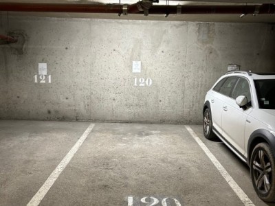 PARKING EXTERIEUR A LOUER - ST ETIENNE CENTRE VILLE - 12.5 m2 - 98€ charges comprises par mois