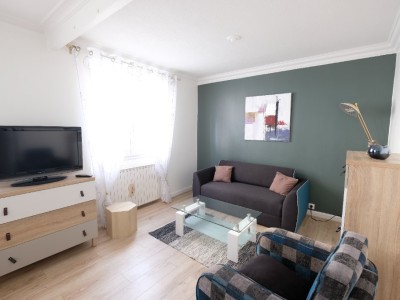 T2 MEUBLE A LOUER - ST ETIENNE FAURIEL - 45.39 m2 - 570�&euro; charges comprises par mois