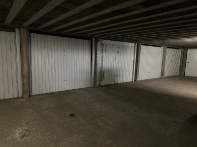 GARAGE - ST ETIENNE CENTRE VILLE - VENDU