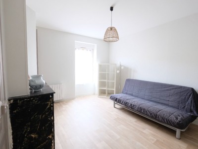 STUDIO A LOUER - ST ETIENNE FACULTE / CENTRE DEUX - 34.53 m2 - 380€ charges comprises par mois