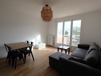 T3 A LOUER - ST ETIENNE FAURIEL - 55.52 m2 - 680€ charges comprises par mois