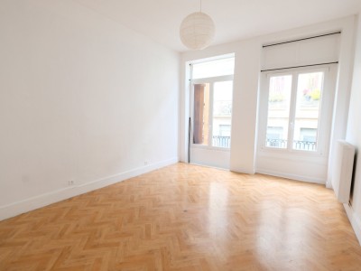 APPARTEMENT T3 A VENDRE - ST ETIENNE CENTRE VILLE - 92.05 m2 - 99000€