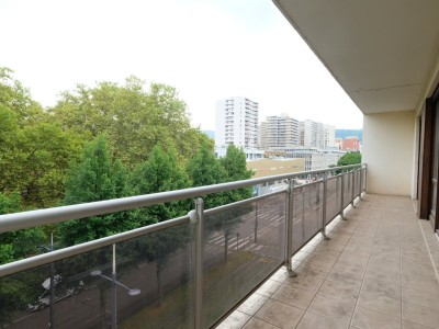 APPARTEMENT T4 A VENDRE - ST ETIENNE FACULTE / CENTRE DEUX - 100 m2 - 125000€