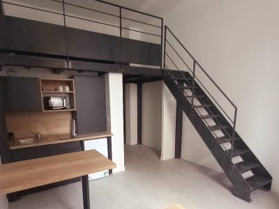 STUDIO A LOUER - ROCHETAILLEE - 30.04 m2 - 455�&euro; charges comprises par mois