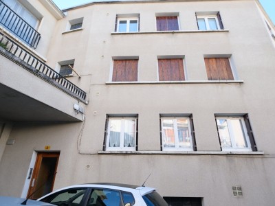 IMMEUBLE DE RAPPORT A VENDRE - ST ETIENNE FOURNEYRON - 174.56 m2 - 235�000�&euro;