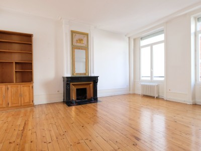 APPARTEMENT T5 A VENDRE - ST ETIENNE CENTRE VILLE - 124.07 m2 - 219�000�&euro;