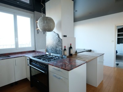 APPARTEMENT T4 A VENDRE - ST ETIENNE CENTRE VILLE - 154.85 m2 - 139�000�&euro;