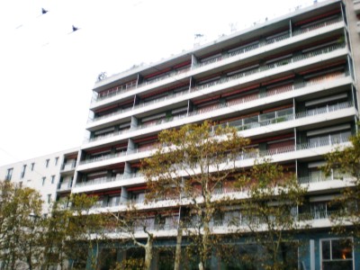 PARKING A LOUER - ST ETIENNE FAURIEL - 107�&euro; charges comprises par mois