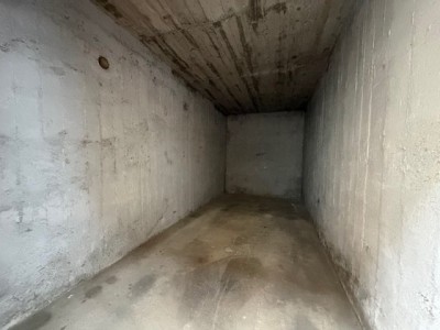 GARAGE A VENDRE - ST ETIENNE MONTHIEU - 10�000�&euro;