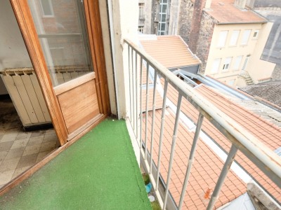 APPARTEMENT T2 A VENDRE - ST ETIENNE CENTRE VILLE - 53.26 m2 - 64 000 &euro;