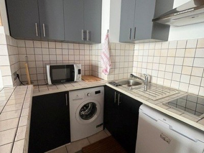 APPARTEMENT T2 A LOUER - ST ETIENNE CENTRE VILLE - 30.05 m2 - 400 &euro; charges comprises par mois