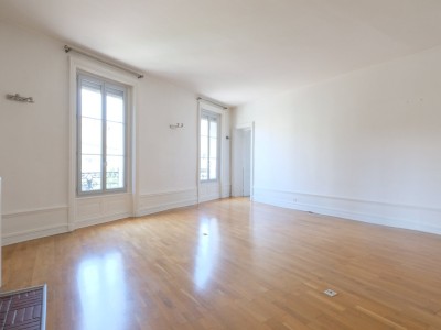 APPARTEMENT T5 A VENDRE - ST ETIENNE CHATEAUCREUX - 146.37 m2 - 135 000 &euro;