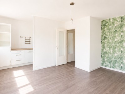 APPARTEMENT T1 A VENDRE - ST ETIENNE FAURIEL - 31.75 m2 - 49 000 &euro;