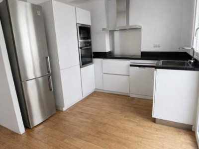 APPARTEMENT T3 A LOUER - ST ETIENNE FAURIEL - 74.84 m2 - 750 &euro; charges comprises par mois