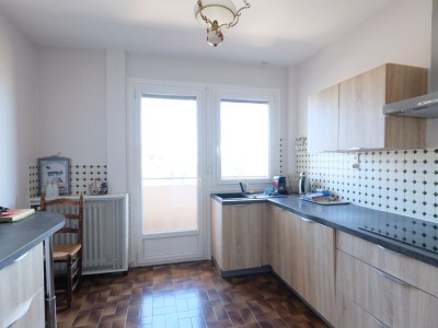 APPARTEMENT T6 A VENDRE - ST ETIENNE FAURIEL - 158.41 m2 - 129 000 &euro;
