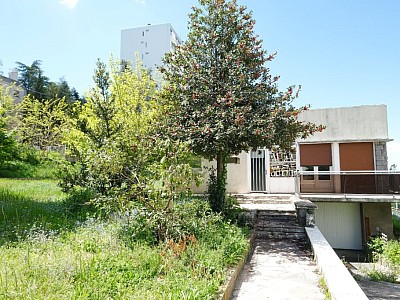 MAISON A LOUER - ST ETIENNE LA MTARE - 90.04 m2 - 800 € charges comprises par mois
