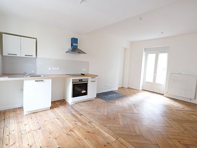 APPARTEMENT T3 A LOUER - ST ETIENNE CENTRE VILLE - 59.52 m2 - 660�&euro; charges comprises par mois