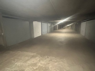 GARAGE A LOUER - ST ETIENNE CHAVANELLE - 20 m2 - 85 € charges comprises par mois