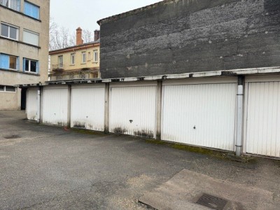 GARAGE - ST ETIENNE CHATEAUCREUX - VENDU