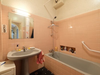 IMMEUBLE - ST ETIENNE LE SOLEIL - 156 m2 - VENDU