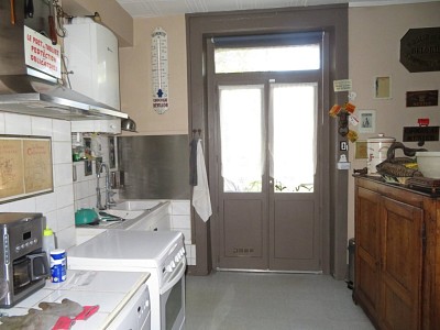IMMEUBLE A VENDRE - UNIEUX - 189.5 m2 - 179000 €