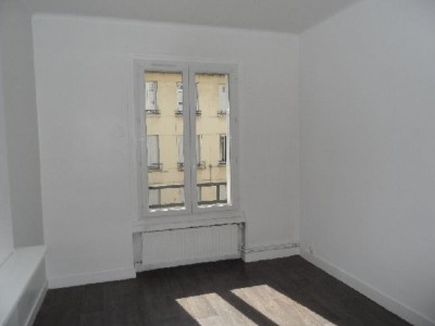 IMMEUBLE DE RAPPORT A VENDRE - ST ETIENNE CENTRE VILLE - 243 m2 - 280000€