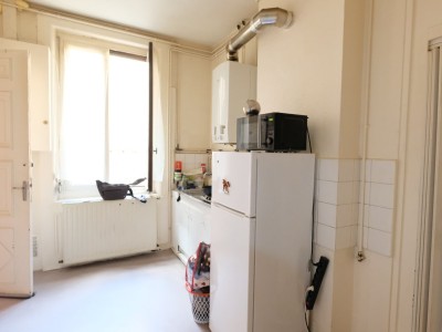 IMMEUBLE DE RAPPORT A VENDRE - ST ETIENNE FACULTE / CENTRE DEUX - 382 m2 - 309 000 €