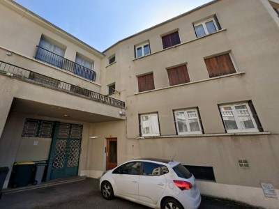 IMMEUBLE DE RAPPORT A VENDRE - ST ETIENNE FOURNEYRON - 403 m2 - 335000€