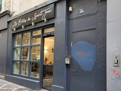 LOCAL COMMERCIAL A LOUER - ST ETIENNE CENTRE VILLE - 150 m2 - 1800 € HC par mois
