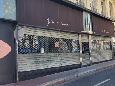 LOCAL COMMERCIAL A LOUER - ST ETIENNE CENTRE VILLE - 157 m2 - 920 € HC par mois