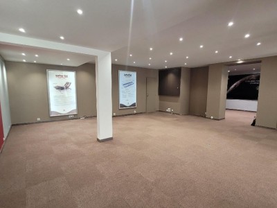 LOCAL COMMERCIAL A LOUER - ST ETIENNE CENTRE VILLE - 172 m2 - 970 € HC par mois